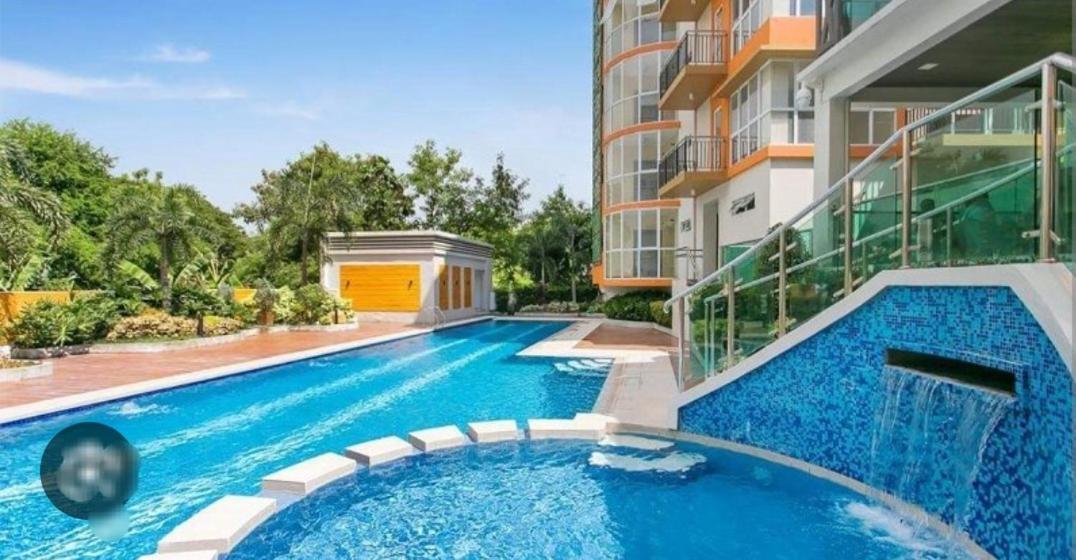 The Lancris Residences, 2 Bedrooms, 1 Bathroom, Living-Room, Kitchen & Pool Is Free Paranaque City Zewnętrze zdjęcie