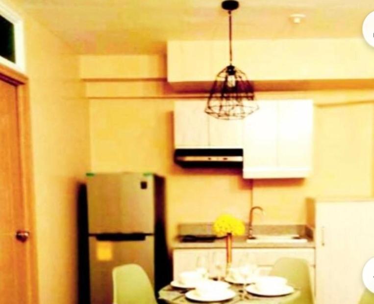 The Lancris Residences, 2 Bedrooms, 1 Bathroom, Living-Room, Kitchen & Pool Is Free Paranaque City Zewnętrze zdjęcie